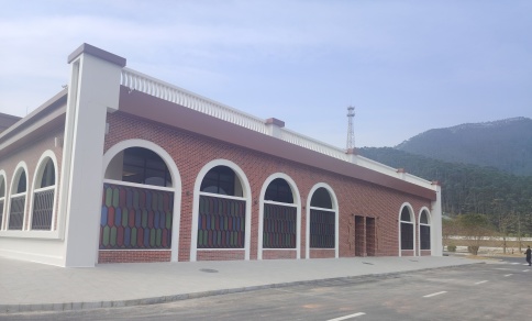 發(fā)泡陶瓷外墻線條