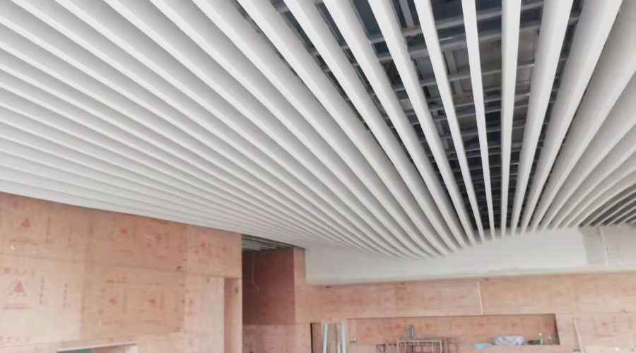 感恩西安蒲城商場對飾紀上品GRG吊頂的大力信任