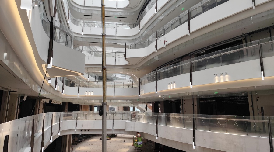 廣州國(guó)際金融城君超商場(chǎng)GRG吊頂攔河項(xiàng)目