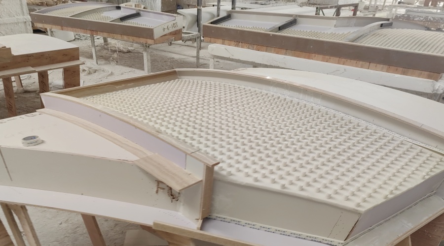 南寧工業職業技術學院會堂GRG穿孔板吊頂 南寧工業職業技術學院會堂GRG穿孔板吊頂